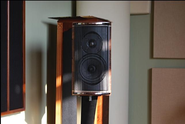 “Legend, artisan and object of art” -Mono and Stereo High-End